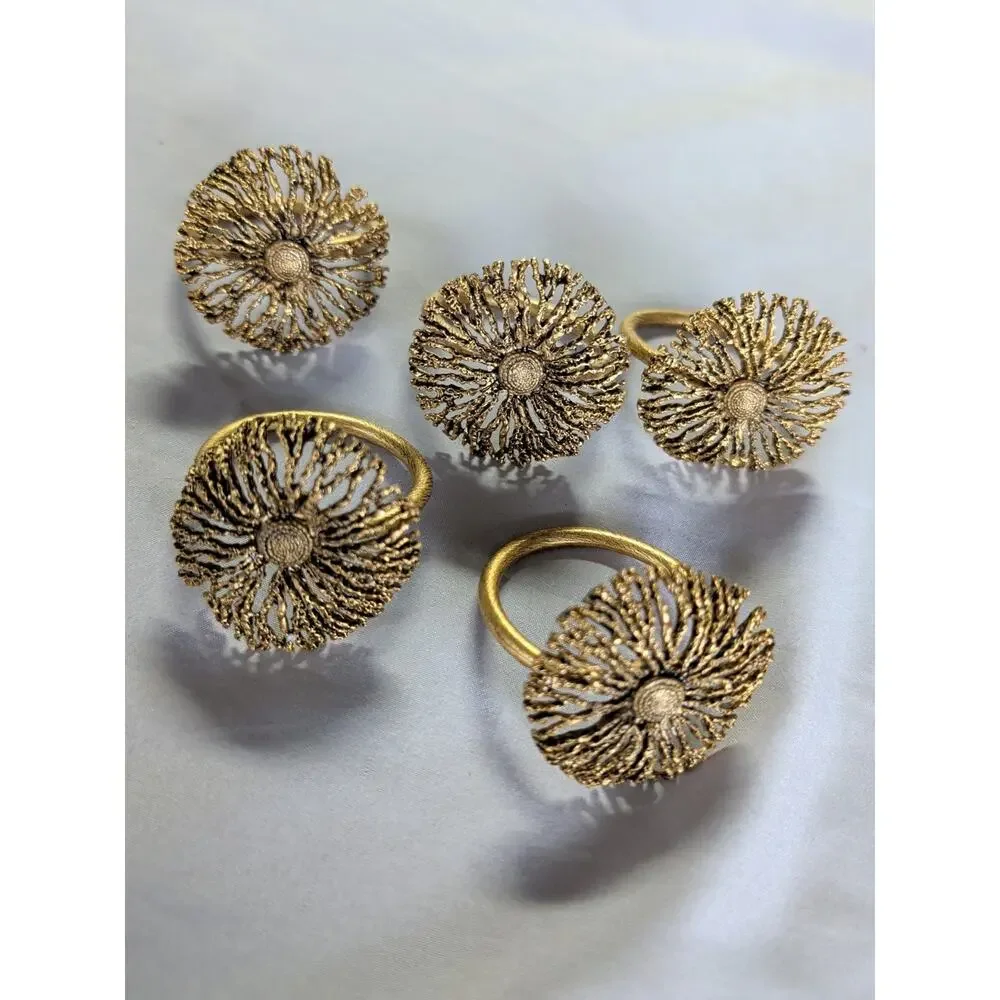 Christmas Napkin Rings 5 Gold Color White Enamel Starburst Party Dinner Bling